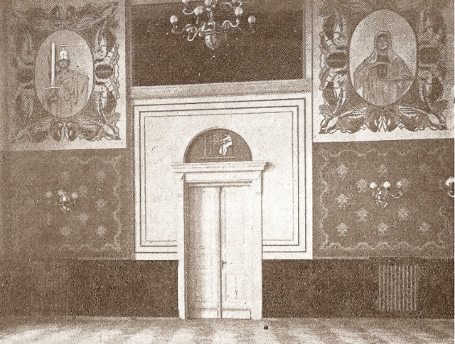 Wizerunek tkaczki w sali tomaszowskiego magistratu.

„Echo Mazowieckie” z 20 sierpnia 1927 roku.