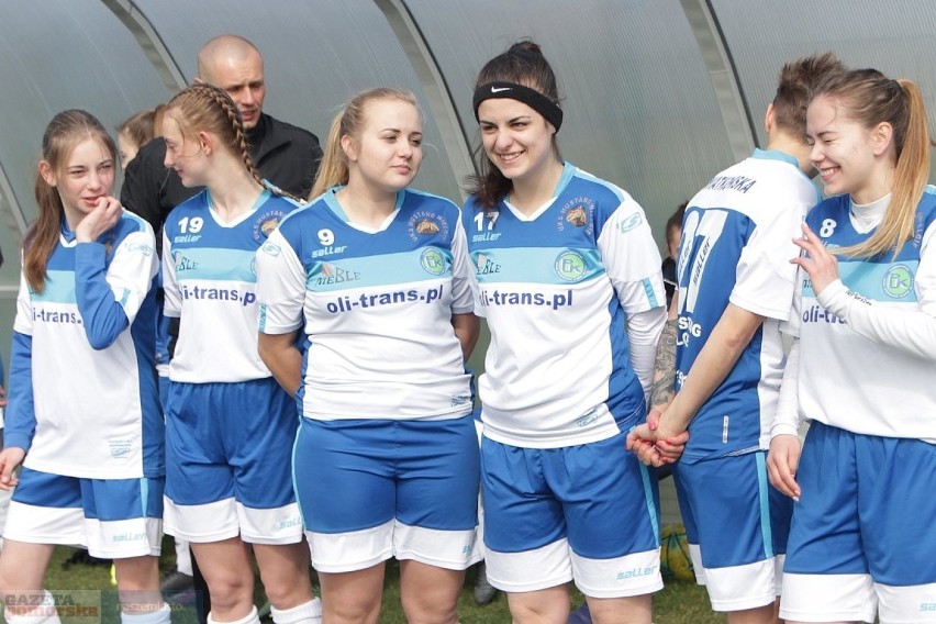 Mecz 11. kolejki piłki nożnej 3. ligi kobiet Mustang Wielgie...