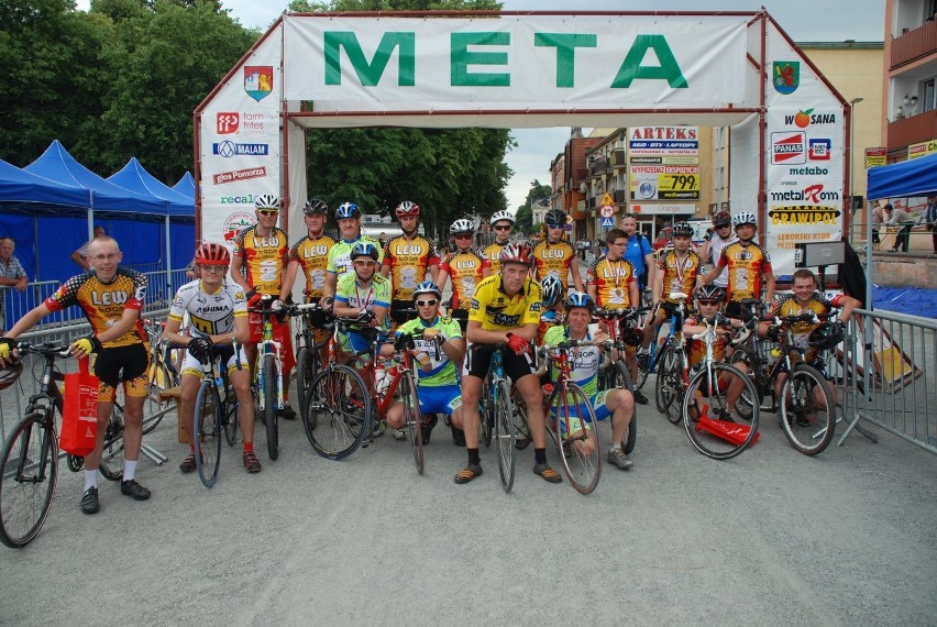 Maraton Hopfera okiem Zbigniewa Junika. Zobacz zdjęcia rowerzystów Lew Lębork na maratonie