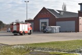 Gubin: Alarm bombowy w Tesco w Gubinie. Policja i straż pożarna ewakuowały pracowników (ZDJĘCIA)