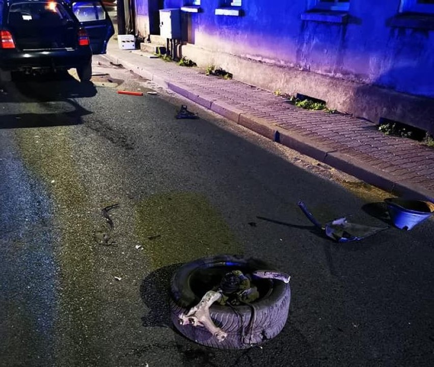 Wypadek w centrum Barwic. Zderzyły się dwa audi [zdjęcia]