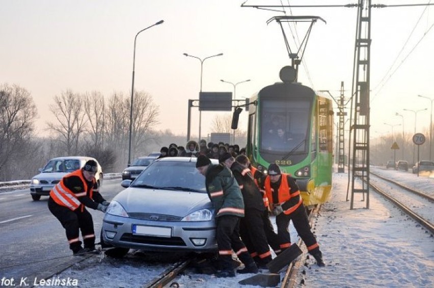 Pasażerowie MPK nie mieli w poniedziałek miłego poranka. Do...