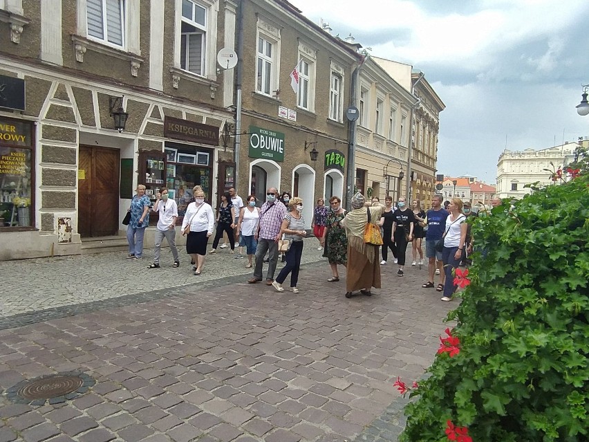 Niedzielny spacerek z przewodnikiem w Jarosławiu. Tym razem szlakiem wielokulturowym  [ZDJĘCIA]