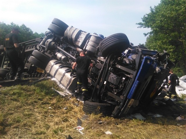 Wypadek na A4. Na obwodnicy Krakowa zderzyły się dwie ciężarówki.