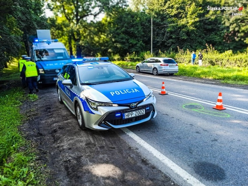 Potrącenie rowerzysty w Zabrzu na ul. Składowej. Mężczyzna został odwieziony do szpitala