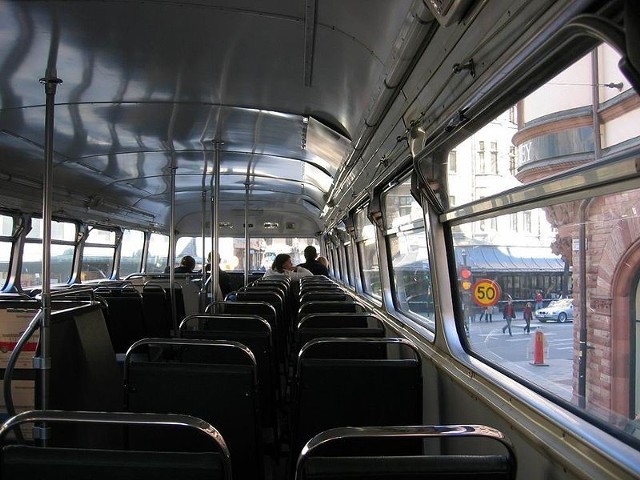 Źródło: http://commons.wikimedia.org/wiki/File:Leyland_double_decker_bus.JPG