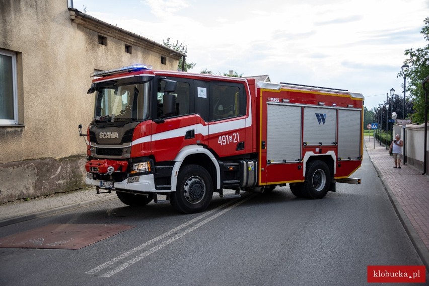 Z trzech budynków mieszkalnych jednorodzinnych, żłobka oraz rynku ewakuowano około 40 osób