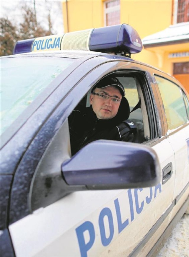 Policjanci z Sulejowa pilnują bezpieczeństwa ponad 20 tys. osób. Samorząd przekaże policji pieniądze na dodatkowe patrole