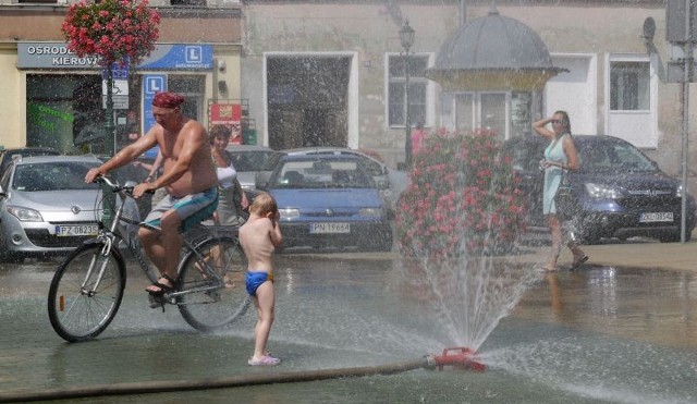 Kurtyny wodne działają już w Swarzędzu