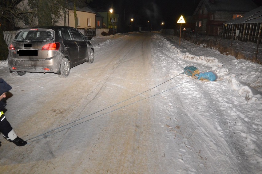 Wypadek na kuligu w Walichnowach. 33-latek trafił do szpitala