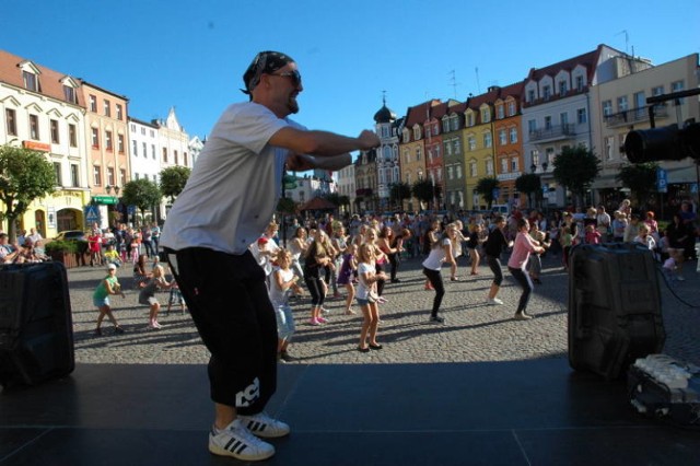 Zagrasz? Poruszasz się? Dom kultury w Karbowie zaprasza