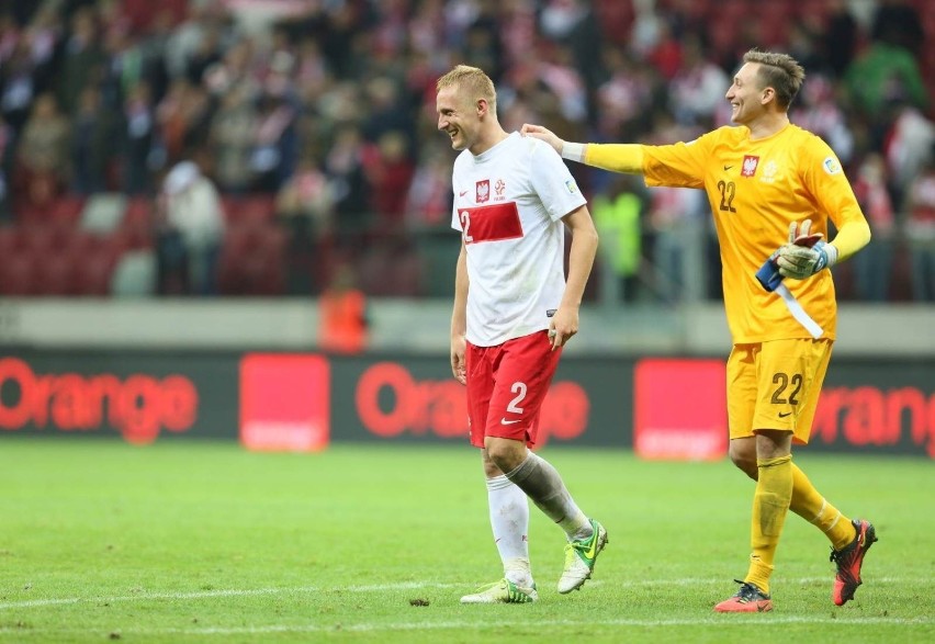 Piłkarze reprezentacji Polski Kamil Glik (L) i Przemysław...