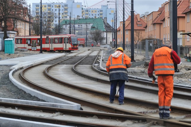 W gdańsku w wielu miejscach prowadzone są remonty torowisk tramwajowych