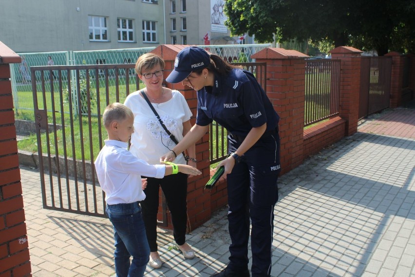 Bezpieczna droga do szkoły - akcja policji w Zduńskiej Woli