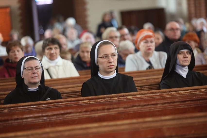 Uroczystość poświęcenia nowego marmurowego ołtarza w legnickiej katedrze, zobaczcie zdjęcia