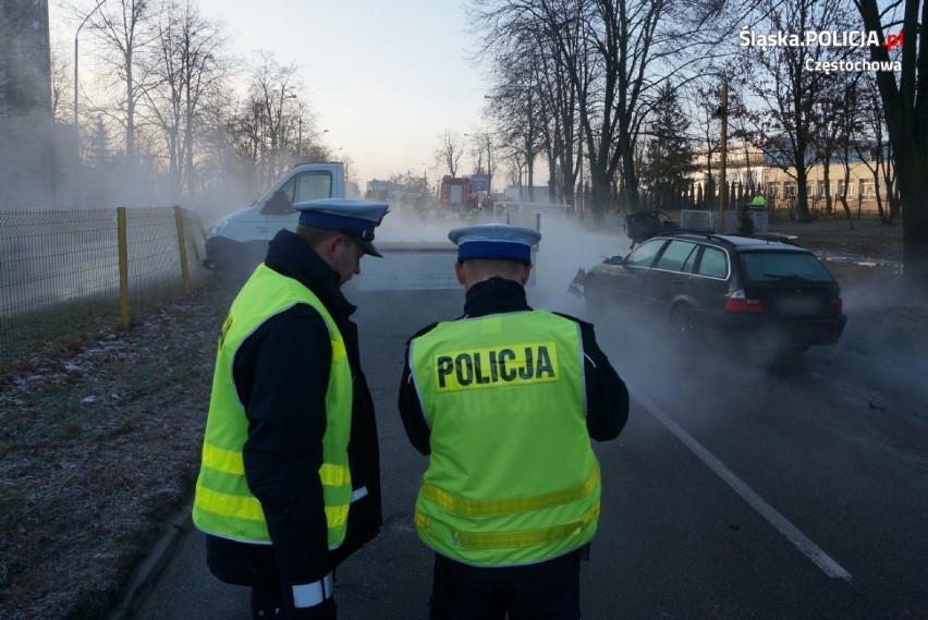 Częstochowa: Po zderzeniu samochodów na ulicy Pułaskiego w...