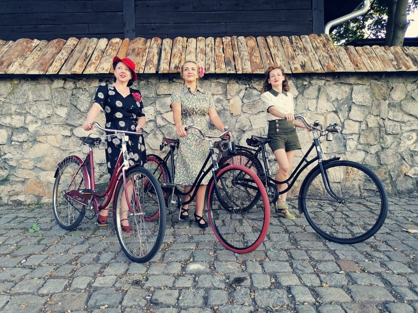 W sobotę 11 września w Lubinie pokaz mody historycznej i kolekcji zabytkowych rowerów! Świetne wydarzenie dla miłośników historii