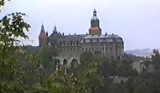 Film jak wehikuł czasu! Zwiedzamy zamek Książ w latach 90. XX wieku! Pamiętacie go z tamtych lat? [FILM i ZDJĘCIA]