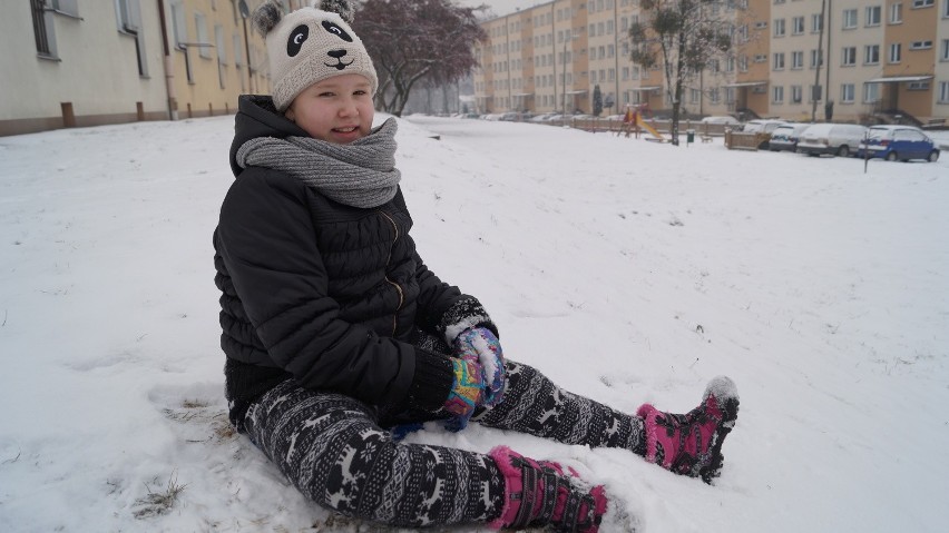 Śnieg w Jastrzębiu: radość dzieciaków trwa