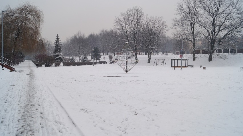 Śnieg w Jastrzębiu: radość dzieciaków trwa