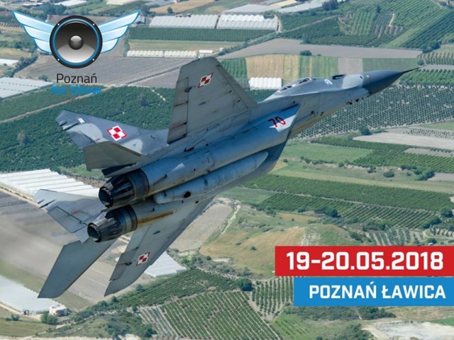 Poznań Air Show 2018
Lotnisko Poznań Ławica
19-20 maja 2018
(sobota-niedziela)



Bilety na Poznań Air Show 2018
BILETY W PRZEDSPRZEDAŻY
25 zł – bilet jednokrotnego wstępu, sobota lub niedziela
80 zł – bilet jednokrotnego wstępu z parkingiem na lotnisku, sobota lub niedziela
300 zł -  VIP / bilet jednokrotnego wstępu z wjazdem, sobota lub niedziela (zawiera dostęp do strefy VIP, a w niej przygotowanych poczęstunków, do tarasu widokowego przy namiocie VIP i wjazd na parking VIP na lotnisku (wjazd od ul. Łobżenickiej)

BILETY W KASACH
32 zł – w kasach / bilet jednokrotnego wstępu, sobota lub niedziela
25 zł / za osobę – w kasach / bilet rodzinny jednokrotnego wstępu, sobota lub niedziela
(2 osoby dorosłe i min. 1 dziecko do 13 roku życia)
6 zł / za osobę - w kasach/bilet z Ogólnopolską Kartą Dużej Rodziny
Dzieci do lat 3 - wstęp bezpłatny
*ilość biletów ograniczona

bilety do kupienia TUTAJ

Czytaj więcej: Poznań Air Show 2018 już w maju. Jakie atrakcje przygotowali organizatorzy?