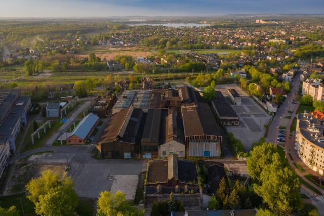 Piątkowe koncerty zostaną zarejestrowane w postindustrialnych wnętrzach byłej Dąbrowskiej fabryki Obrabiarek Defum Zobacz kolejne zdjęcia/plansze. Przesuwaj zdjęcia w prawo - naciśnij strzałkę lub przycisk NASTĘPNE