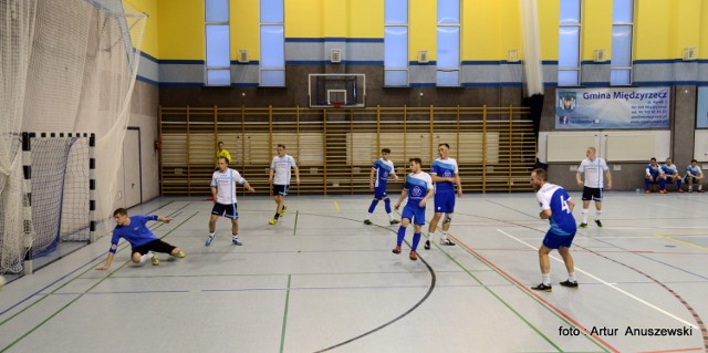 Areną piłkarskich starć była hala sportowo-widowiskowa w Międzyrzeczu.