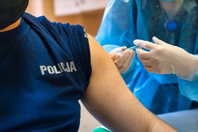 Służby: policja, straż miejska, straż pożarna z Grudziądza będą szczepione na COVID-19 w szpitalu w Grudziądzu. Pierwsza tura, 1 kwietnia.