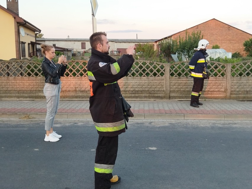 OSP w Tykadłowie hucznie powitała swój nowy wóz strażacki. Dołożyli się do niego mieszkańcy. ZDJĘCIA, WIDEO 