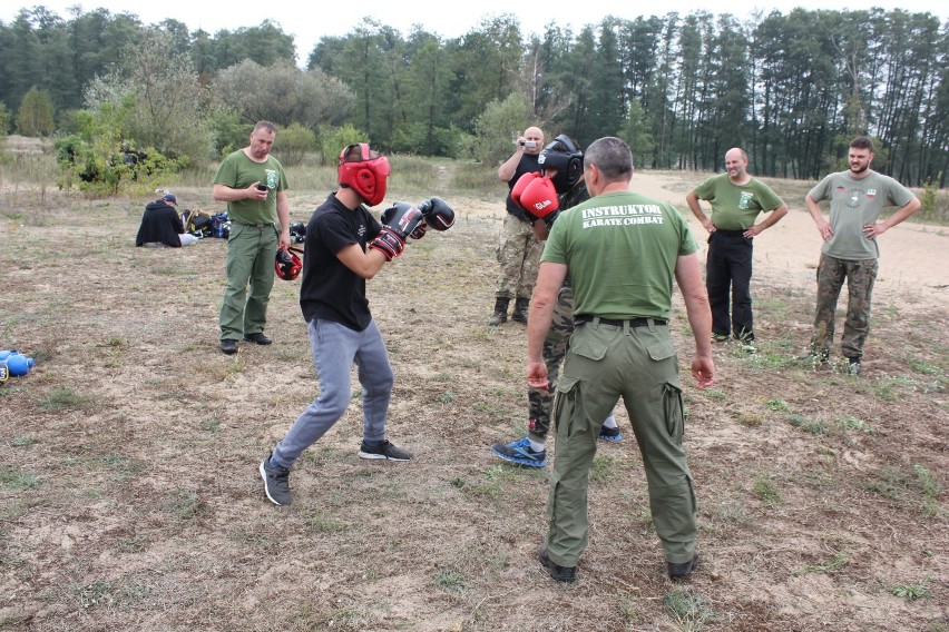 Szkolenie Karate Combat. Zobacz, jak trenuje się w Poddębicach (ZDJĘCIA i FILM)