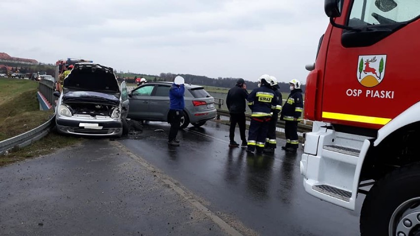 Gostyń. Stracił panowanie nad autem, bo za szybko jechał. Uderzył w prawidłowo jadącego citroena [ZDJĘCIA]