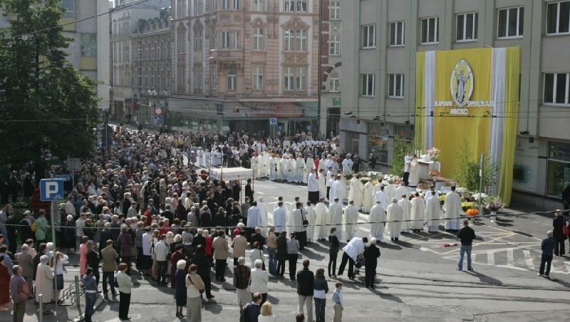 Boże Ciało 2012 przed nami. Zobacz procesje z poprzednich lat [ZDJĘCIA]