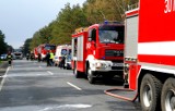 Groźny wypadek pod Bydgoszczą. Dwie osoby ranne w czołowym zderzeniu aut w Tarkowie Dolnym