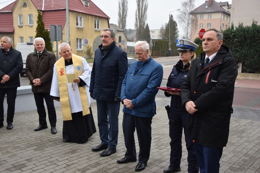 Nowe auta dla policjantów z Bytowa i Miastka (WIDEO, FOTO)