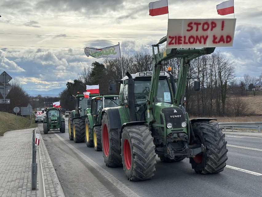 Protest rolników w Nysie rozpoczął się w poniedziałek ( 12...
