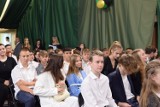 Zakończenie roku szkolnego 2022/2023 w  szkołach podstawowych Inowrocławiu. Listy gratulacyjne dla rodziców najlepszych ósmoklasistów