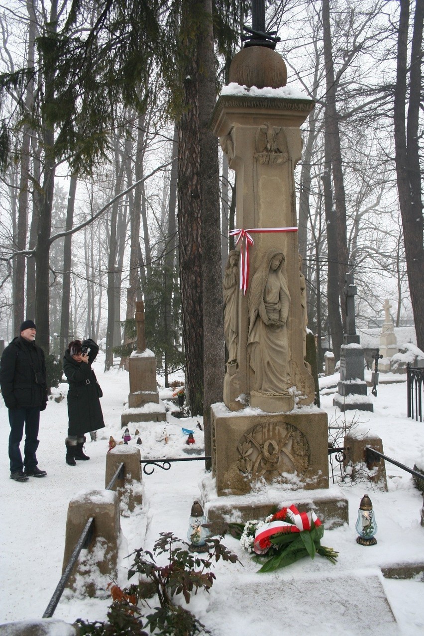 Na starym cmentarzu oddali hołd powstańcom