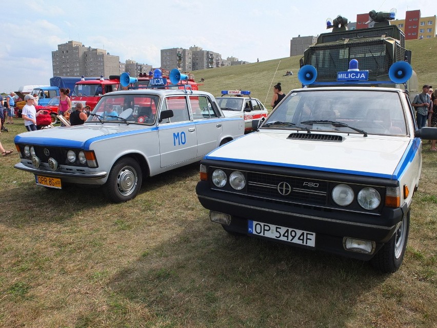 70 samochodów z okresu PRL-u zjechało na zlot do Opola