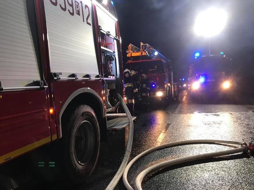 OSP Szamocin brało wczoraj udział w gaszeniu pożaru budynku przy drodze do Białośliwia (ZDJĘCIA)