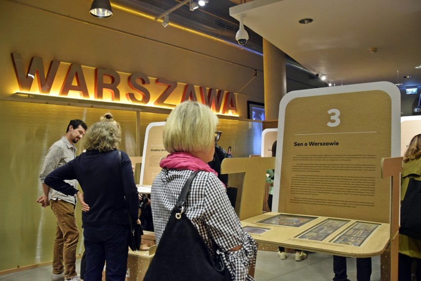 Wernisaż wystawy :  Kino „Warszawa” i inne obiekty, które zostały biedronkami