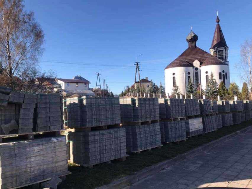 Dąbrowa Białostocka. Pod cerkwią wreszcie będzie parking z prawdziwego zdarzenia 