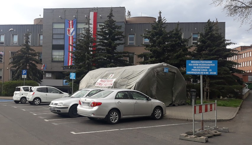 Punkt szczepień powszechnych w Stargardzie. Mniej osób się szczepi niż zakładano 