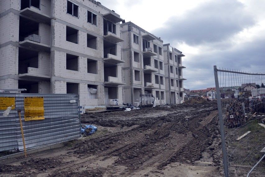 Głogów: Nowy blok na osiedlu Piastów. Potrzeba dodatkowych dwóch milionów. ZDJĘCIA Z BUDOWY