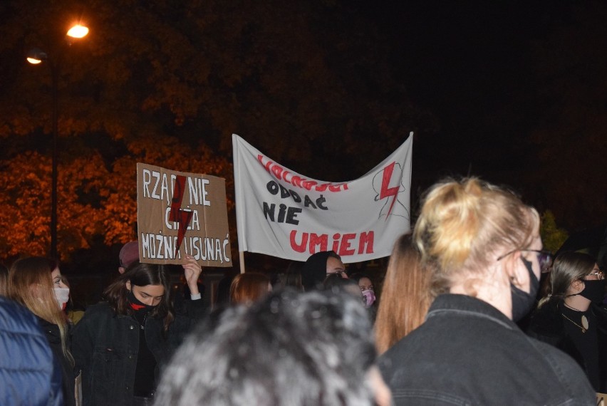 Dziś protest Kobiet w Witkowie. Nie mogą przejechać przez miasto, będą trąbić