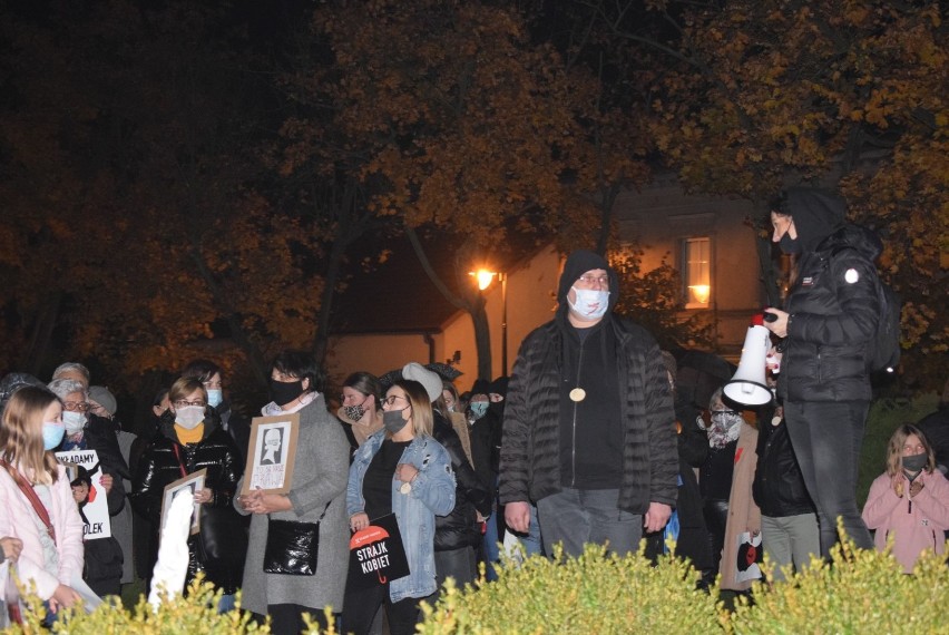 Dziś protest Kobiet w Witkowie. Nie mogą przejechać przez miasto, będą trąbić