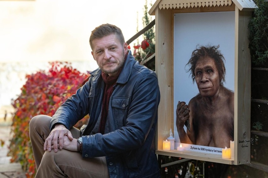 Andrzej Muszyński i kobieta z gatunku homo heidelbergensis,...