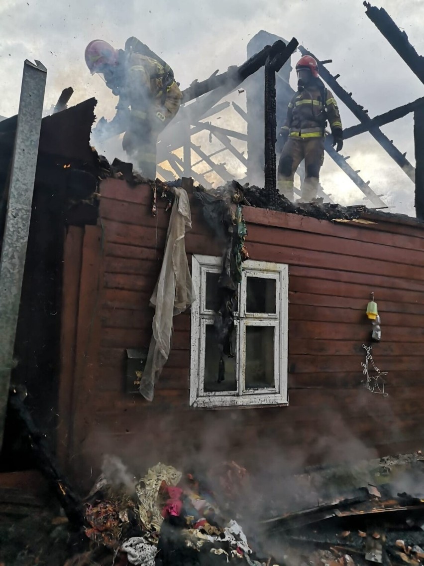 Pożar drewnianego domu