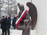 Odsłonięto pomnik dzieci z woj. łódzkiego - ofiar niemieckich obozów pracy