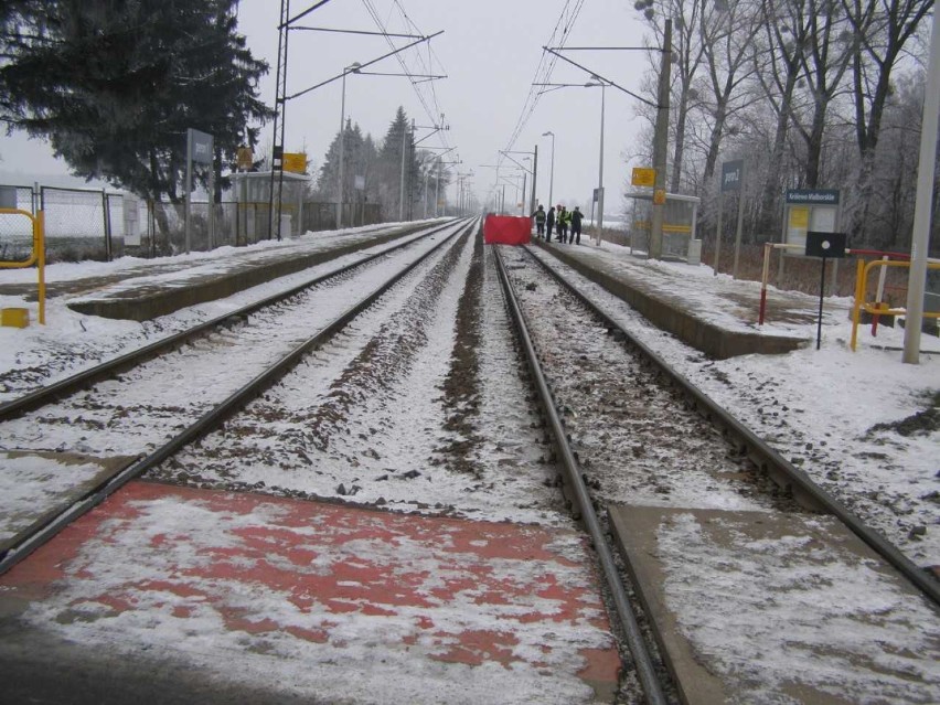 Wypadek na torach w Krasnołęce koło Malborka. Mężczyzna został śmiertelnie potrącony przez pociąg [10.02.2018]