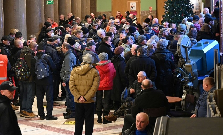 Kilkaset osób spotkało się na Wigilii dla Bezdomnych w...